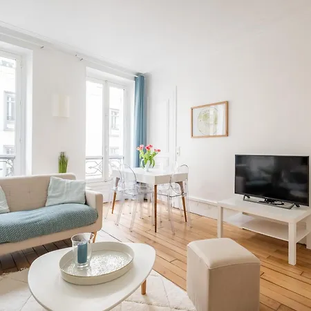 Veeve - Charmingly, Cohesively Chic * París